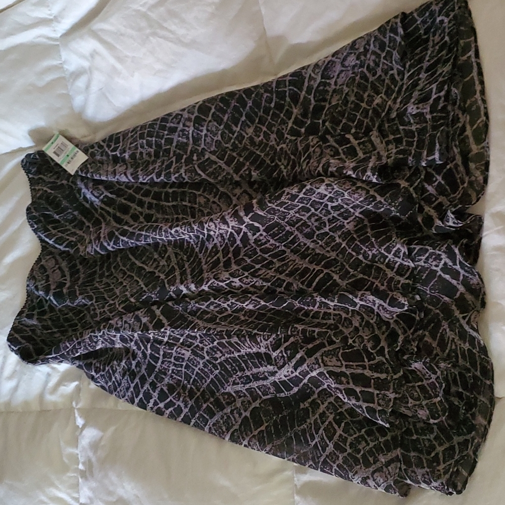 JM Collection Maxi Skirt Reptile design size 8 NWT